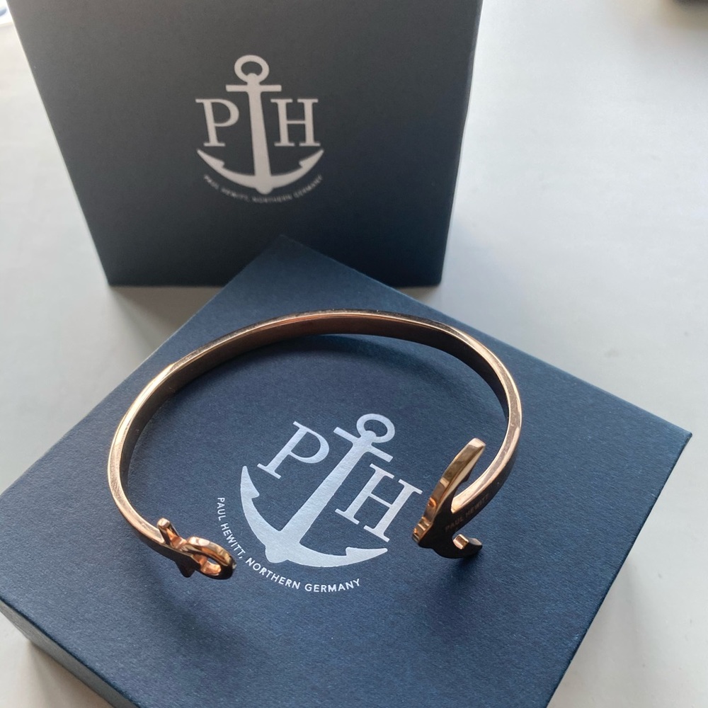Elegant rose gold bracelet unisex